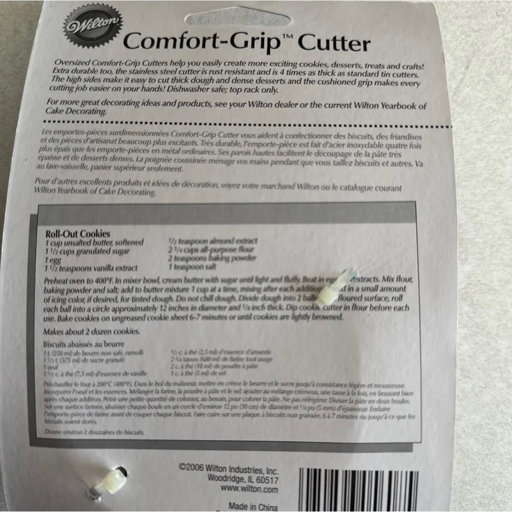Wilton Comfort-Grip Round Cookie Cutter Blue - Picture 2 of 2